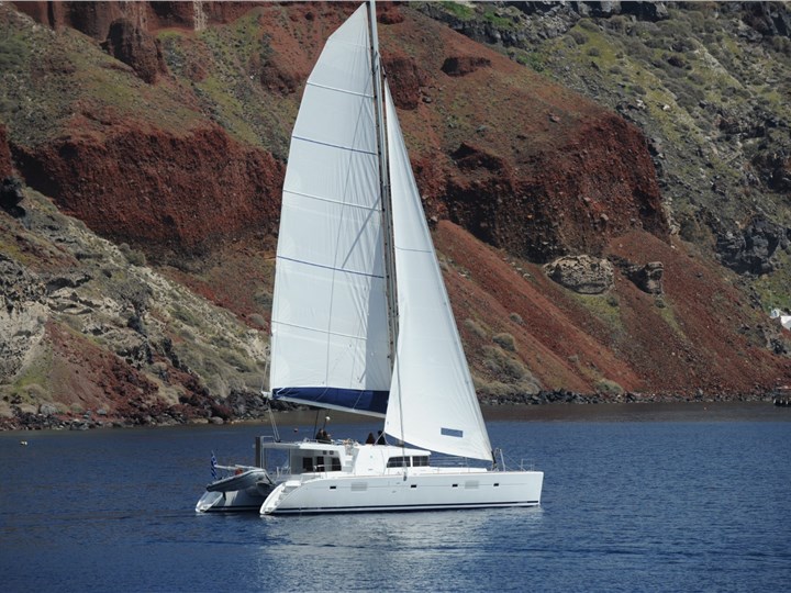 Santorini sailing cruise