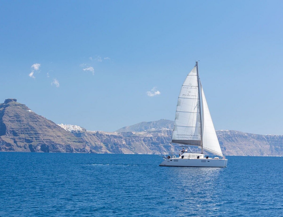 santorini catamaran cruise