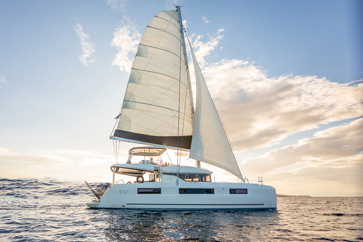 santorini catamaran cruises